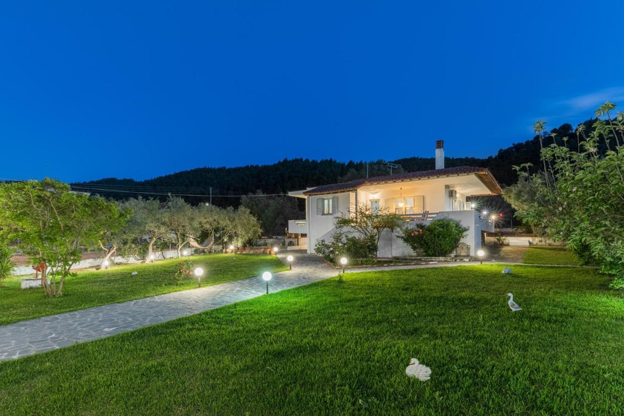 M&M Villa Vourvourou Luaran gambar