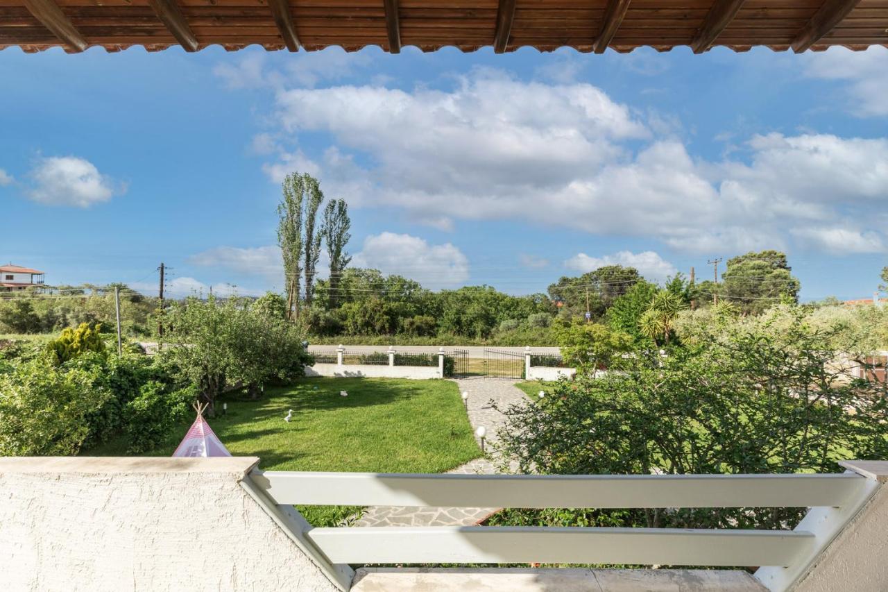 M&M Villa Vourvourou Luaran gambar