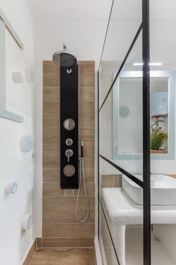 M&M Villa Vourvourou Luaran gambar